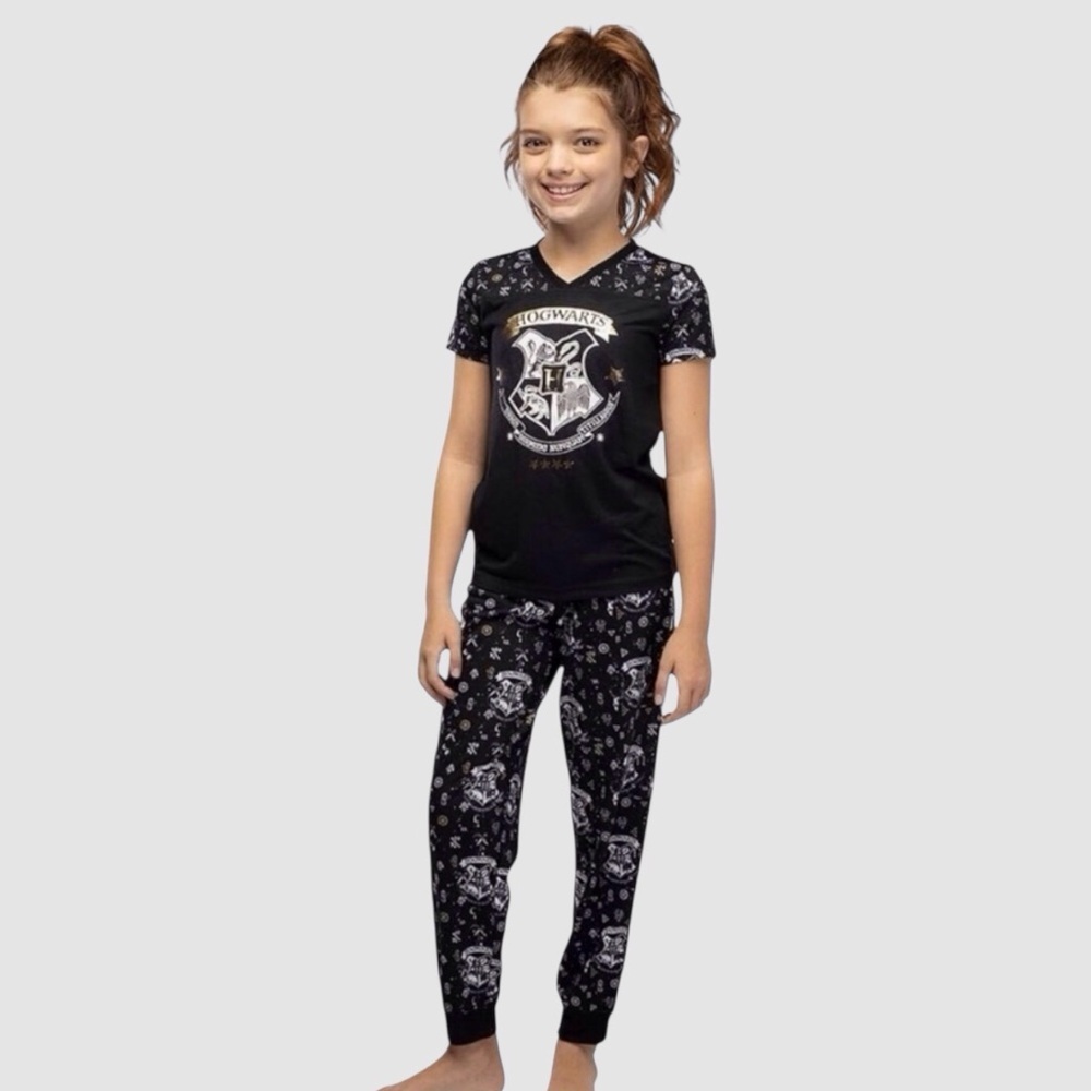 Harry Potter Kids PJ’s Hermione Hogwarts Crest Jogger 2pc Set Kids